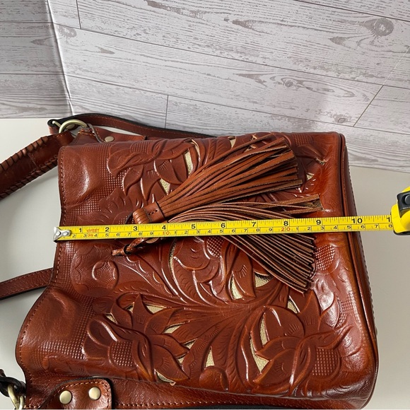 Patricia Nash Cognac Embossed Leather Shoulder Bag Cut Out Tooled Tassels - Picture 7 of 9